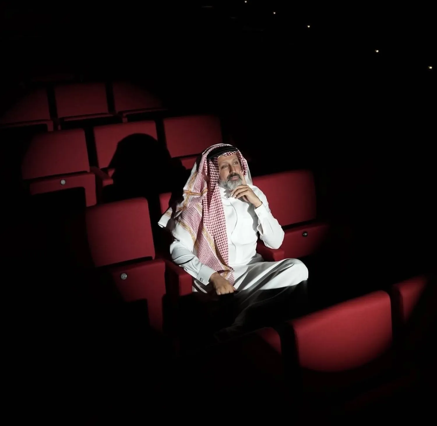 يؤمن يسلم بأن خبراته الحياتية ومخزون تجاربه جعلاه أقرب من الأدوار التي يجسدها (حسابه على إنستغرام)