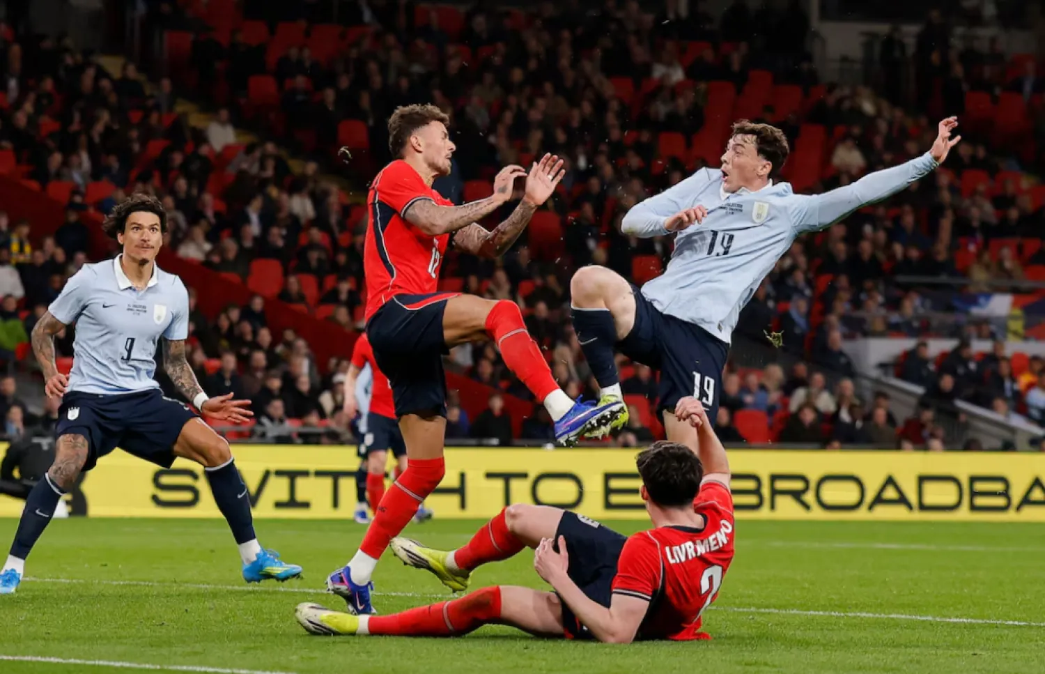  International Friendly - England v Uruguay - Wembley Stadium, London, Britain - March 27, 2026 England's Ben White concedes a penalty against Uruguay's Federico Vinas Action Images via Reuters/Andrew Couldridge 