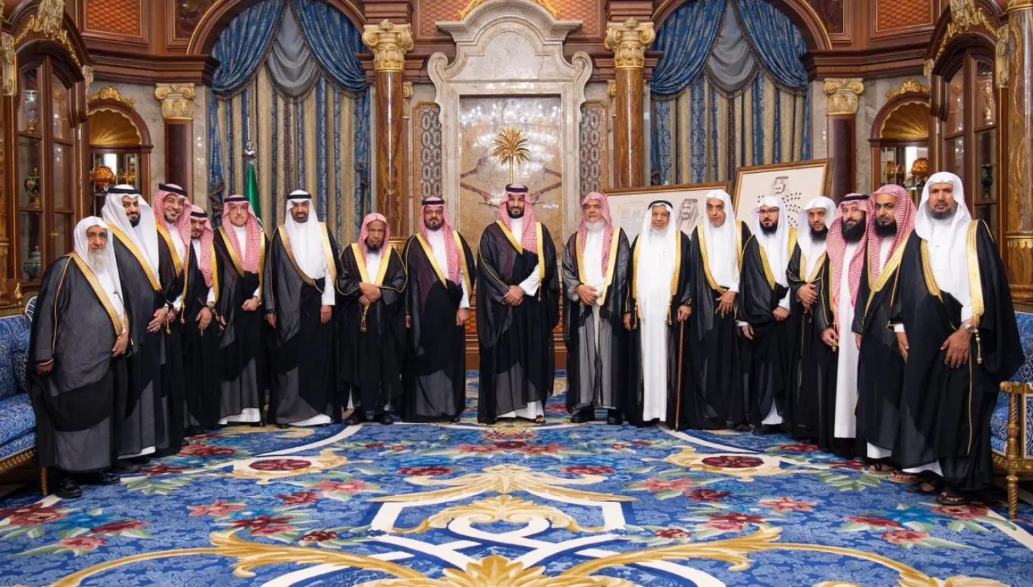 On behalf of the Custodian of the Two Holy Mosques, the Crown Prince received the gifts presented as part of the tribute on the occasion - SPA 