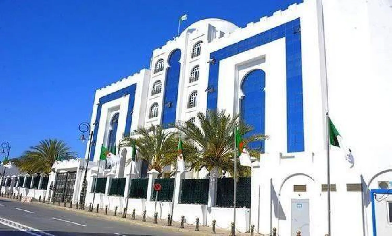 المحكمة الدستورية في العاصمة التونسية (الشرق الأوسط)