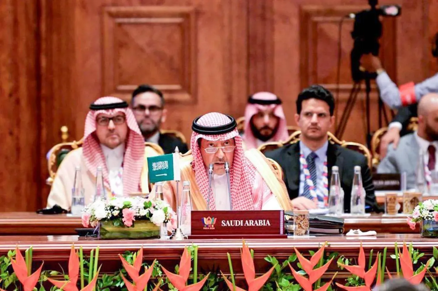 Mühendis Velid el-Hireyci, Yeni Delhi'de düzenlenen BRICS Dışişleri Bakanları toplantısında konuşuyor (Suudi Arabistan Dışişleri Bakanlığı)