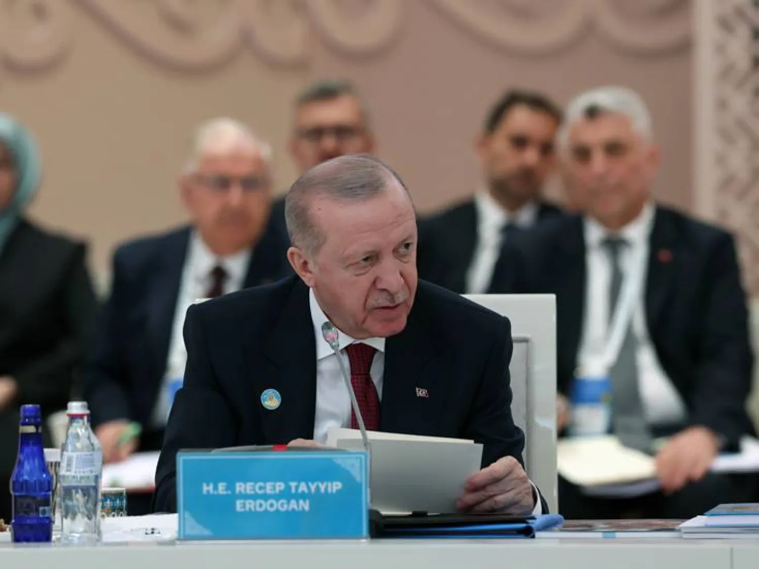 الرئيس التركي رجب طيب إردوغان يتحدّث خلال إلقاء كلمة في القمة غير الرسمية لقادة منظمة الدول التركية في كازاخستان الجمعة (الرئاسة التركية)