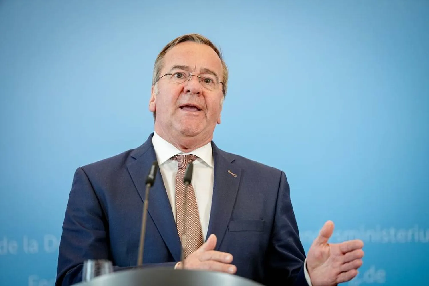 18 May 2026, Berlin: German Defense Minister Boris Pistorius speaks during a joint press conference with his counterparts from Switzerland Martin Pfister (L), from Austria Klaudia Tanner (2nd L) and from Luxembourg Yuriko Backes at the German Ministry of Defense. (dpa) 