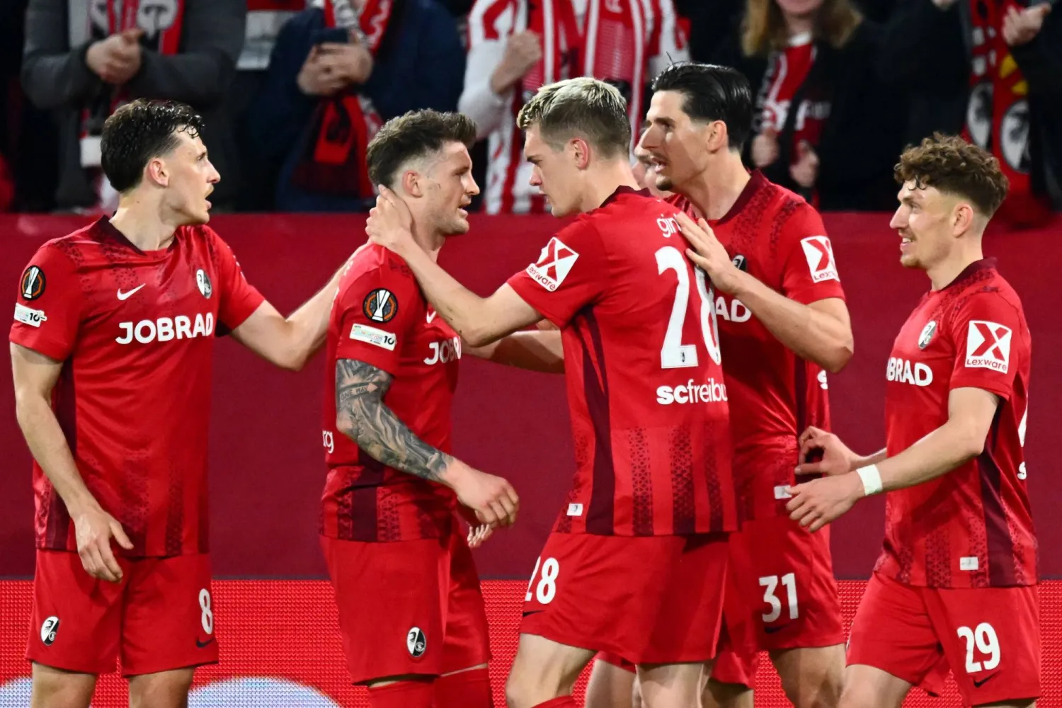 لم يسبق لفرايبورغ الألماني أن أحرز أي لقب أو تأهل إلى مسابقة دوري أبطال أوروبا (أ.ف.ب)