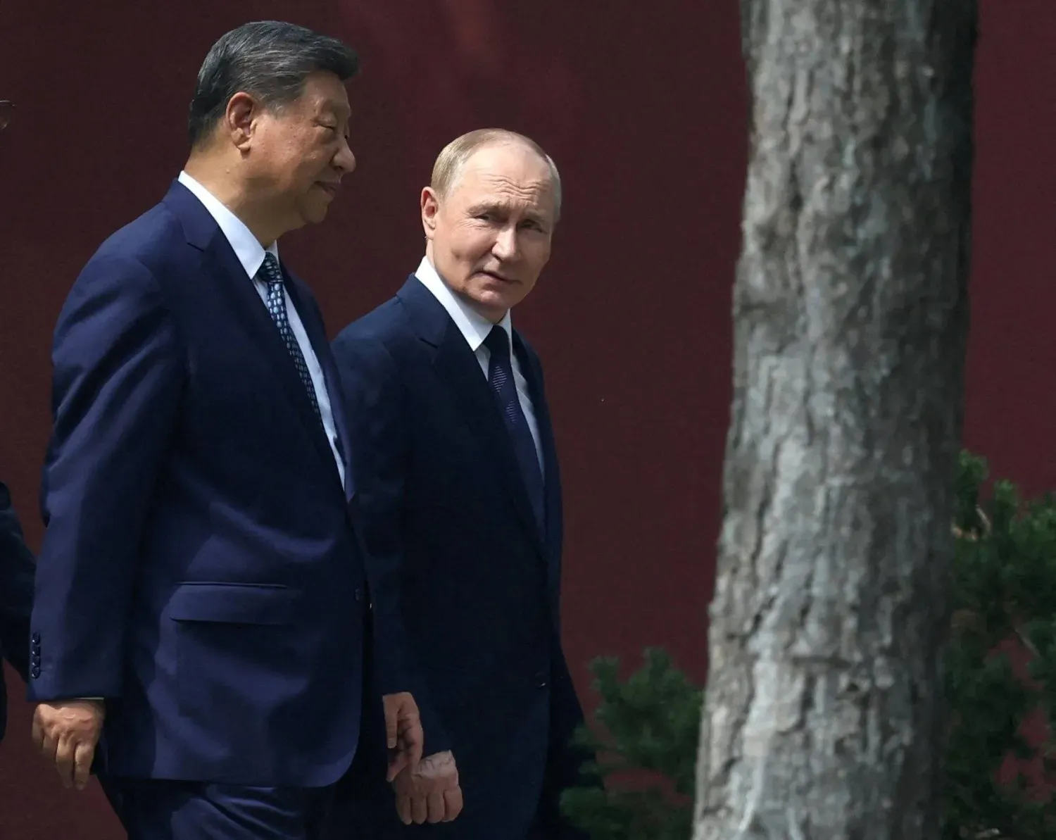 Rusya Devlet Başkanı Vladimir Putin ve Çinli mevkidaşı Şi Cinping (Reuters)