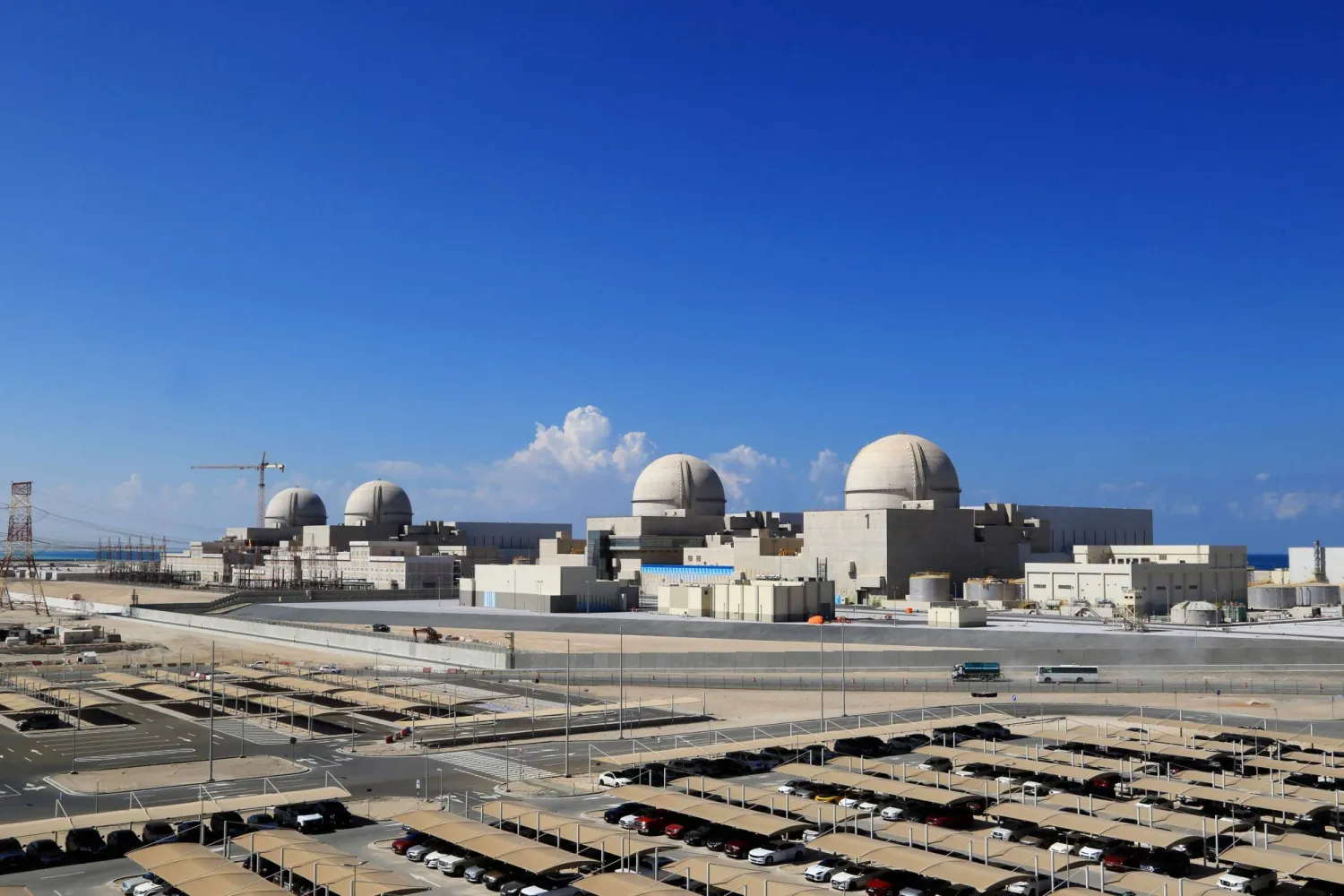 A handout picture obtained from the media office of the Barakah Nuclear Power Plant on February 13, 2020 shows a general view of the power plant in the western Al Dhafra Region of Abu Dhabi on the Gulf coastline about 50 kilometers west of Ruwais. (Barakah Nuclear Power Plant / AFP) 