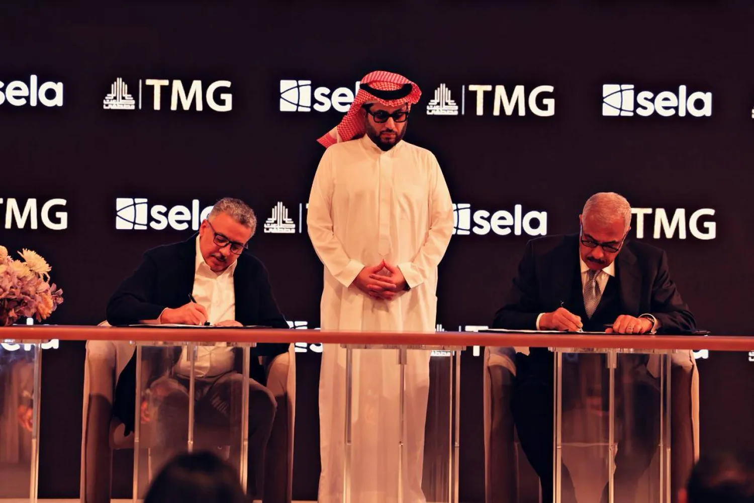 المستشار تركي آل الشيخ لدى حضوره توقيع اتفاقية التحالف الاستراتيجي (هيئة الترفيه)