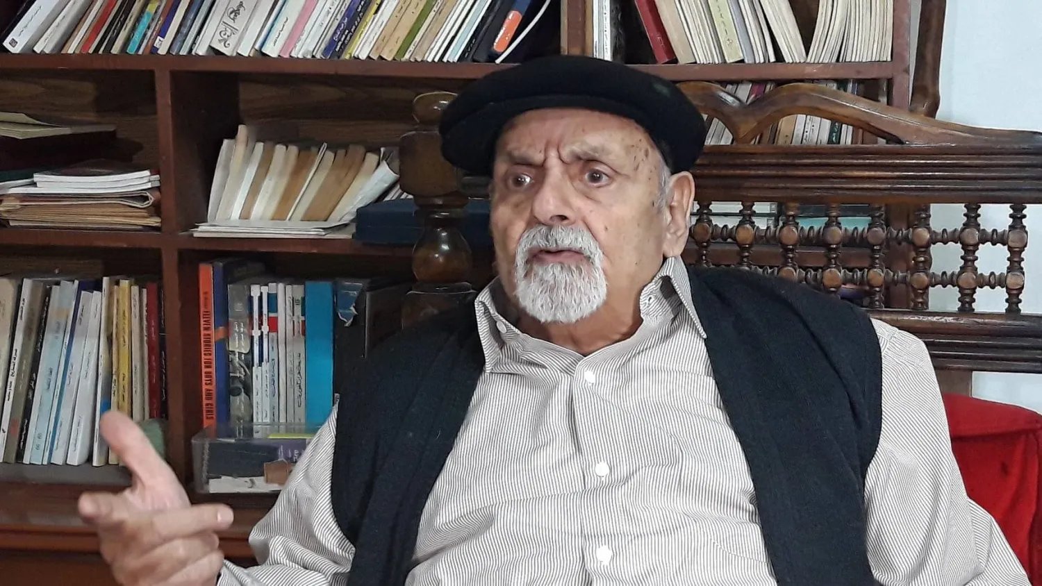 سمير عبد الباقي (صفحته على فيسبوك)