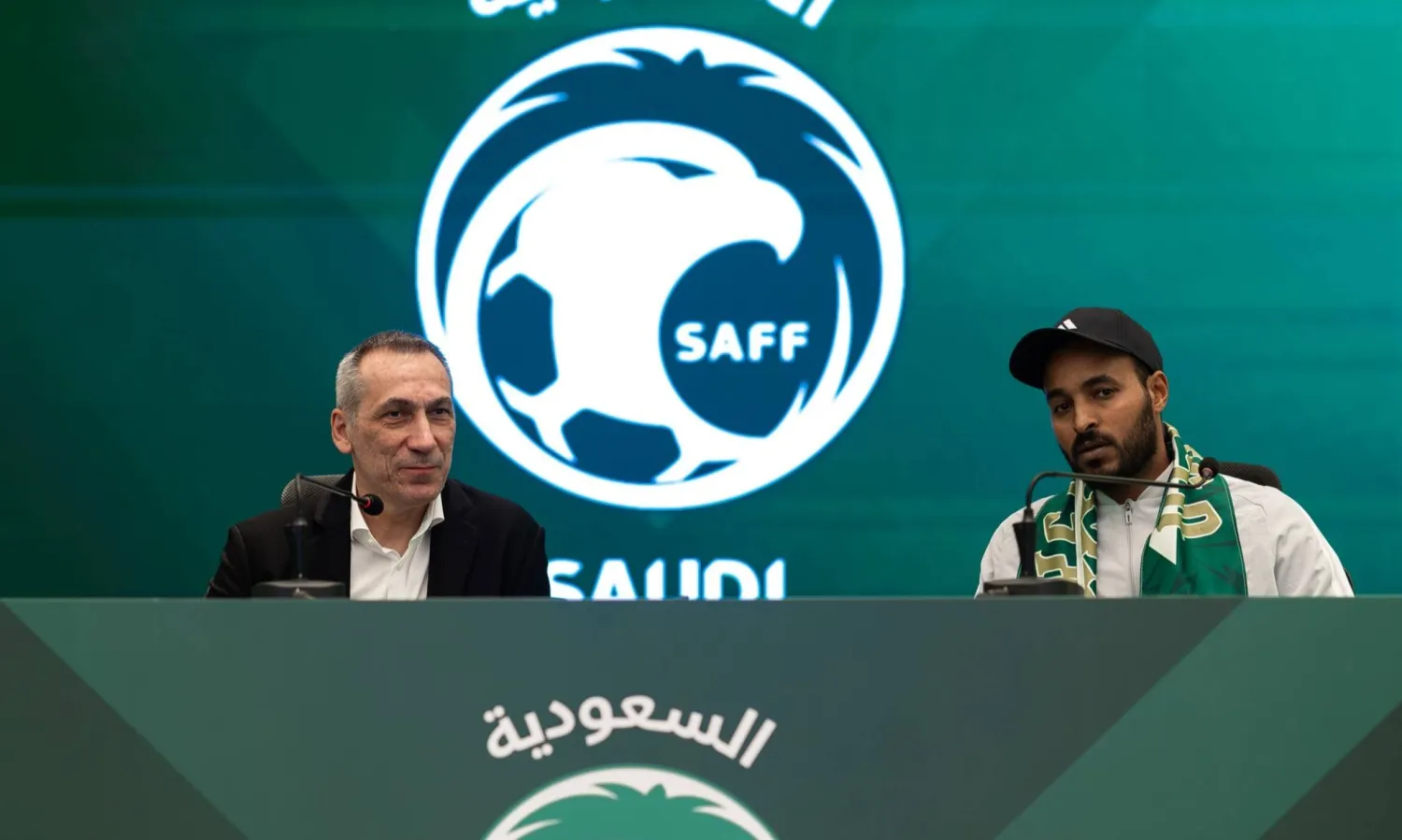 اليوناني دونيس قال إنه سيبنى فريقاً مقاتلاً (المنتخب السعودي)