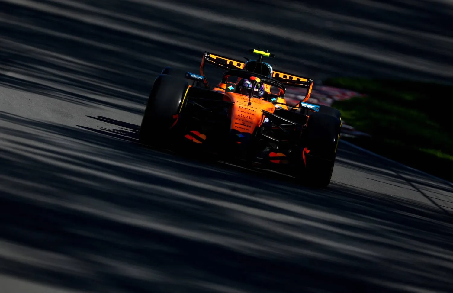 Lando Norris of Great Britain driving the (1) McLaren MCL40 Mercedes on track during Sprint Qualifying ahead of the F1 Grand Prix of Canada at Circuit Gilles-Villeneuve on May 22, 2026 in Montreal, Quebec. (Getty Images/AFP) 