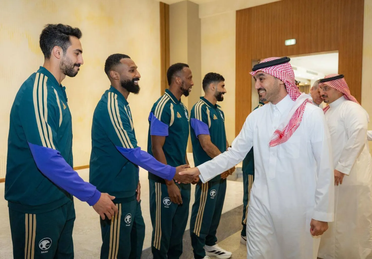 التقى الفيصل وزير الرياضة بعثة المنتخب قبيل مغادرتها للمشاركة في منافسات كأس العالم 2026 (المنتخب السعودي)