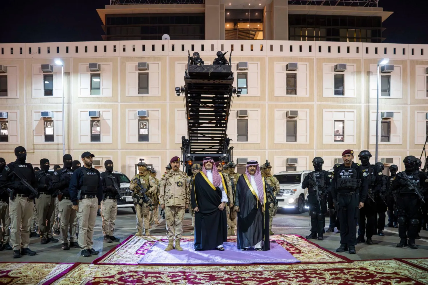 الأمير عبد العزيز بن سعود أشاد بما تبذله قوات الأمن الخاصة من جهود نوعية ضمن منظومة أمن الحج (واس)