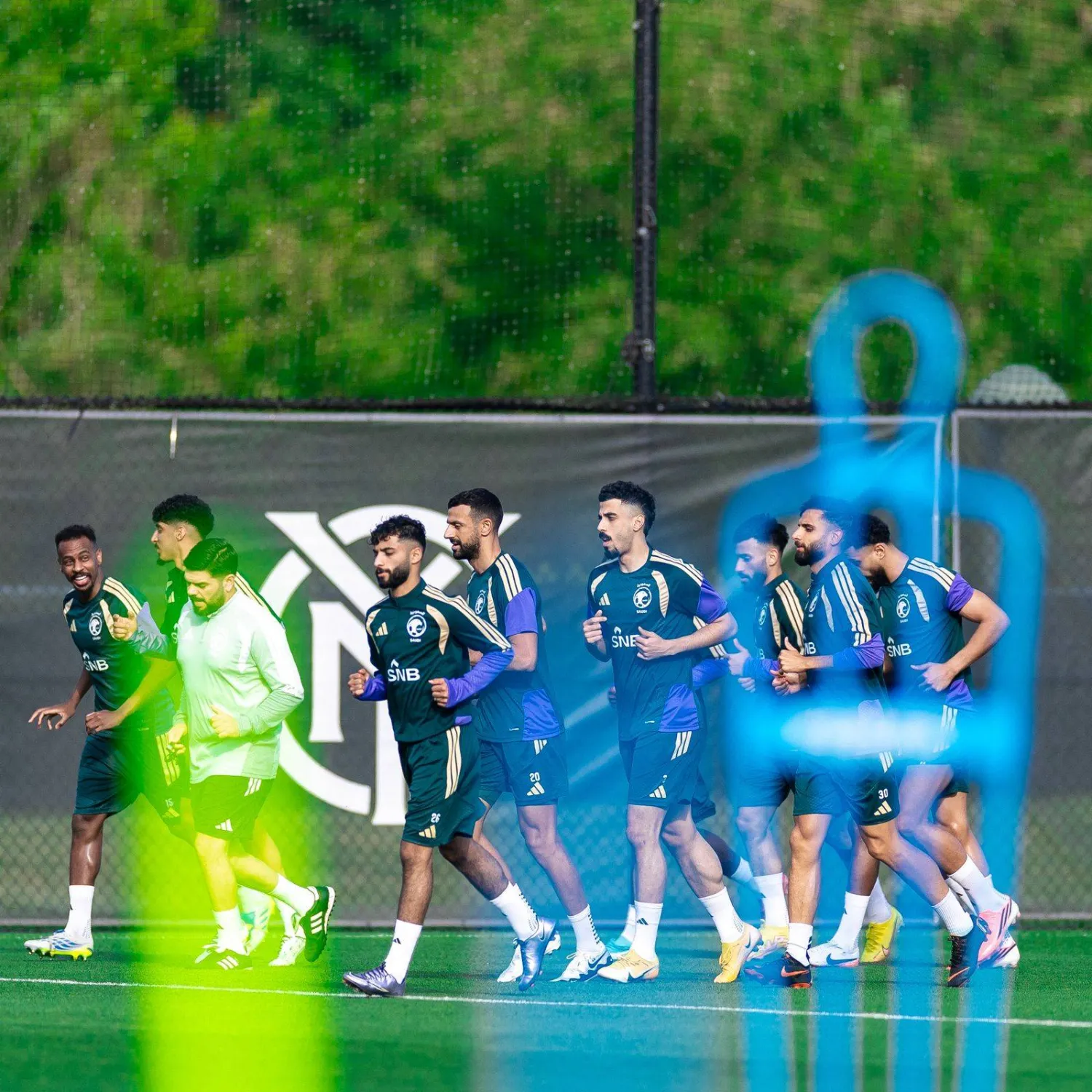 أجرى اللاعبون حصتهم التدريبية على ملاعب مركز تدريب نادي نيويورك سيتي (المنتخب السعودي)