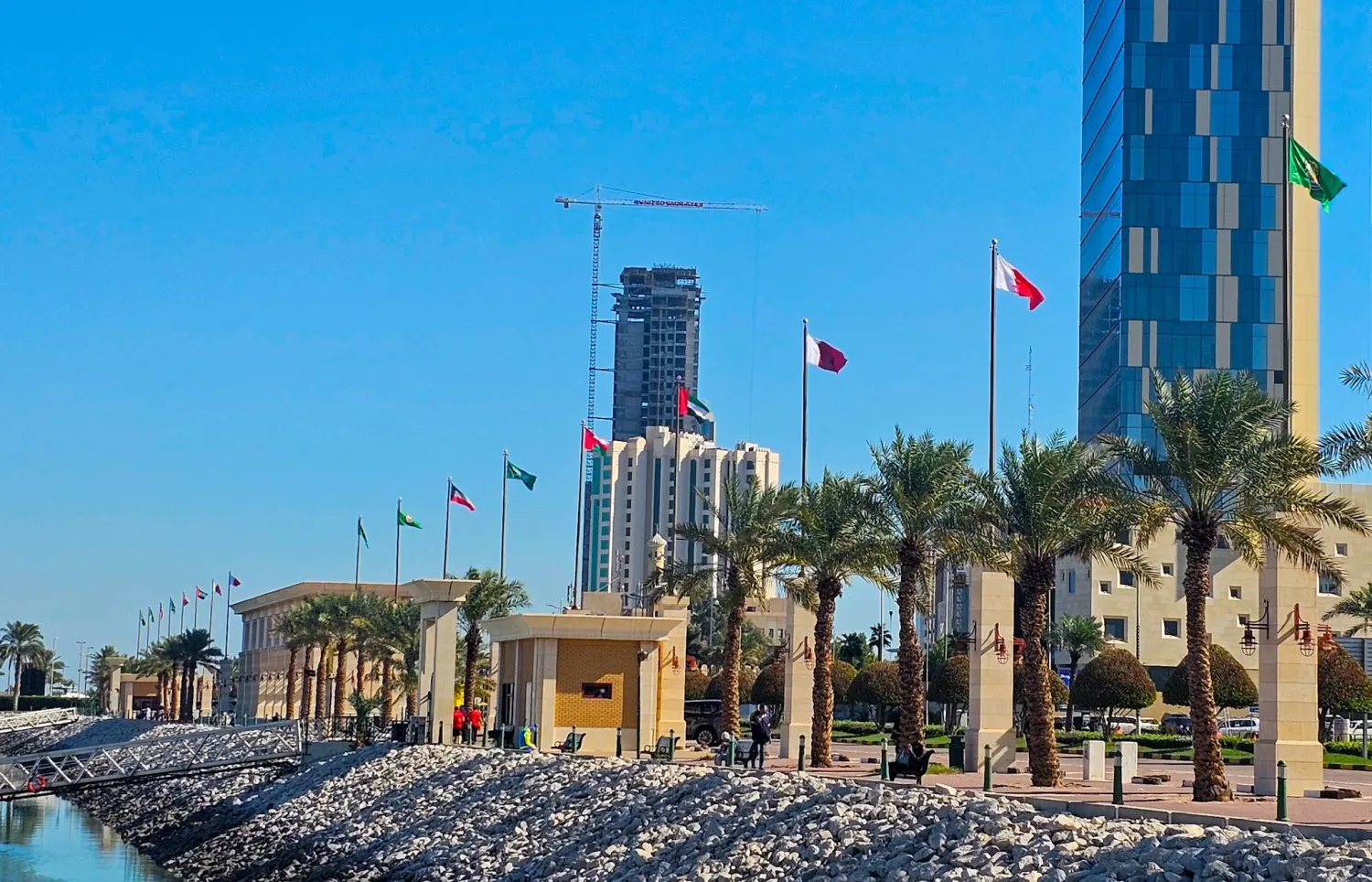 أدانت السعودية ودول الخليج الاعتداءات الإيرانية على أراضي الكويت (كونا)