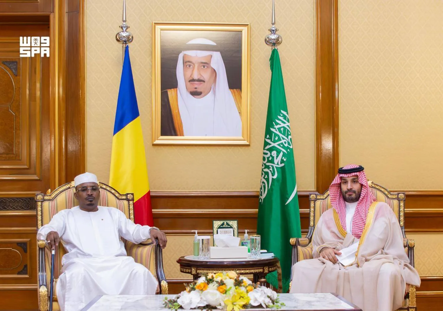 ولي العهد السعودي الأمير محمد بن سلمان يلتقي الرئيس التشادي محمد إدريس ديبي إتنو في قصر مِنى (واس)