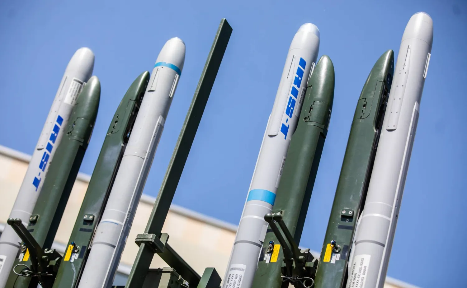 FILED - 26 May 2023, Baden-Wuerttemberg, Ueberlingen: An Iris-T missile defense system stands on the premises of Diehl Defense in Ueberlingen. Photo: Christoph Schmidt/dpa