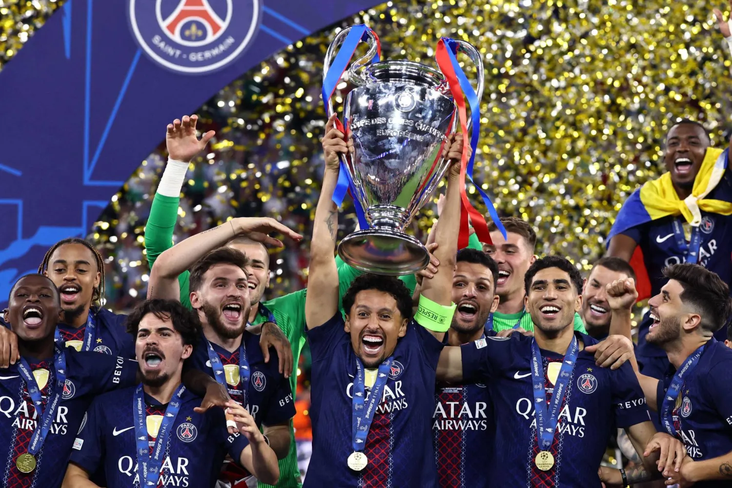 تتويج باريس سان جيرمان بلقب «دوري أبطال أوروبا» (أ.ف.ب)