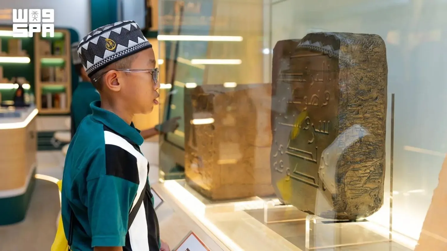 The replicas include selected examples of historical artifacts discovered across various regions of the Kingdom. (SPA)
