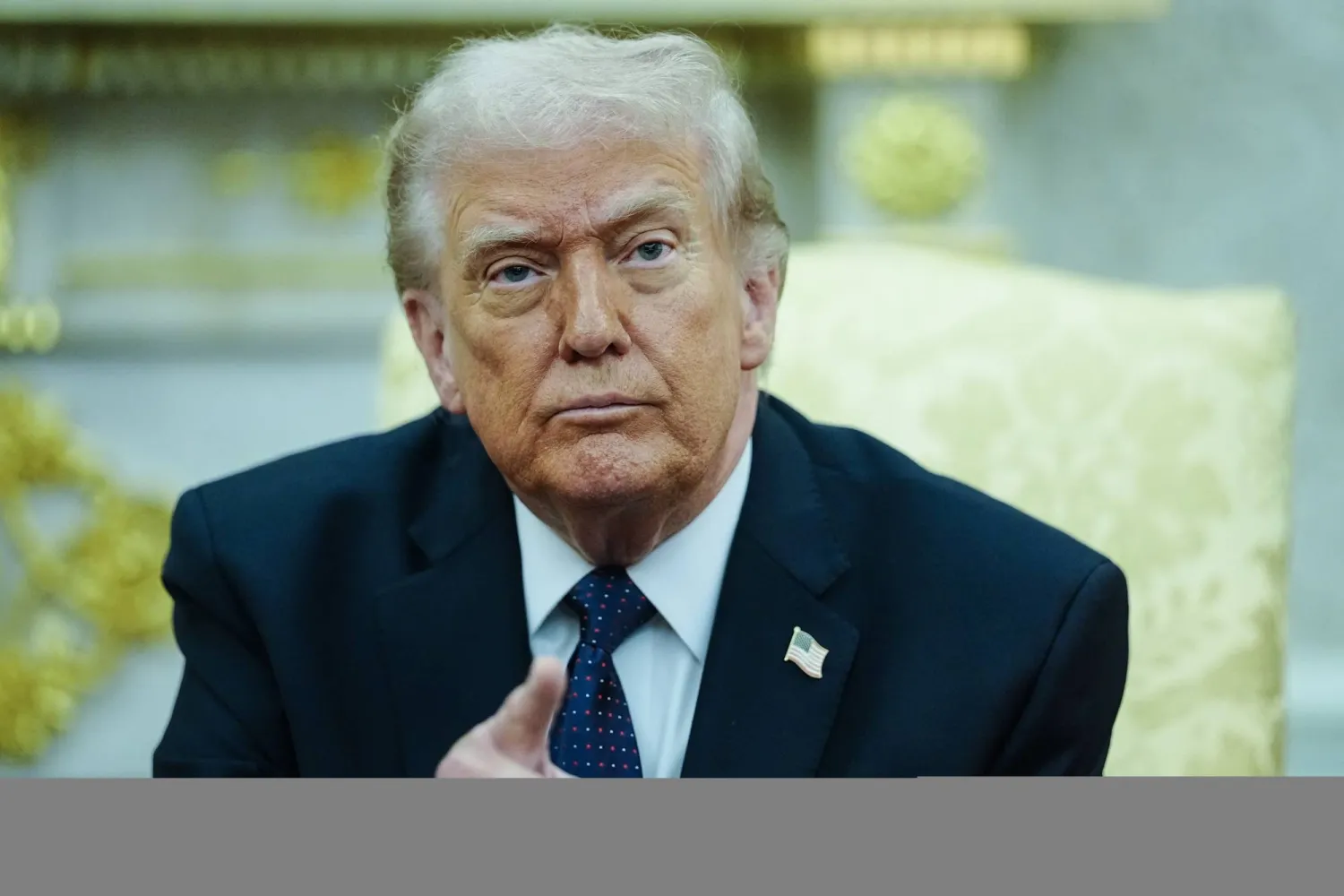 الرئيس الأميركي دونالد ترمب يتحدث خلال اجتماع في البيت الأبيض بواشنطن الثلاثاء (د ب أ)