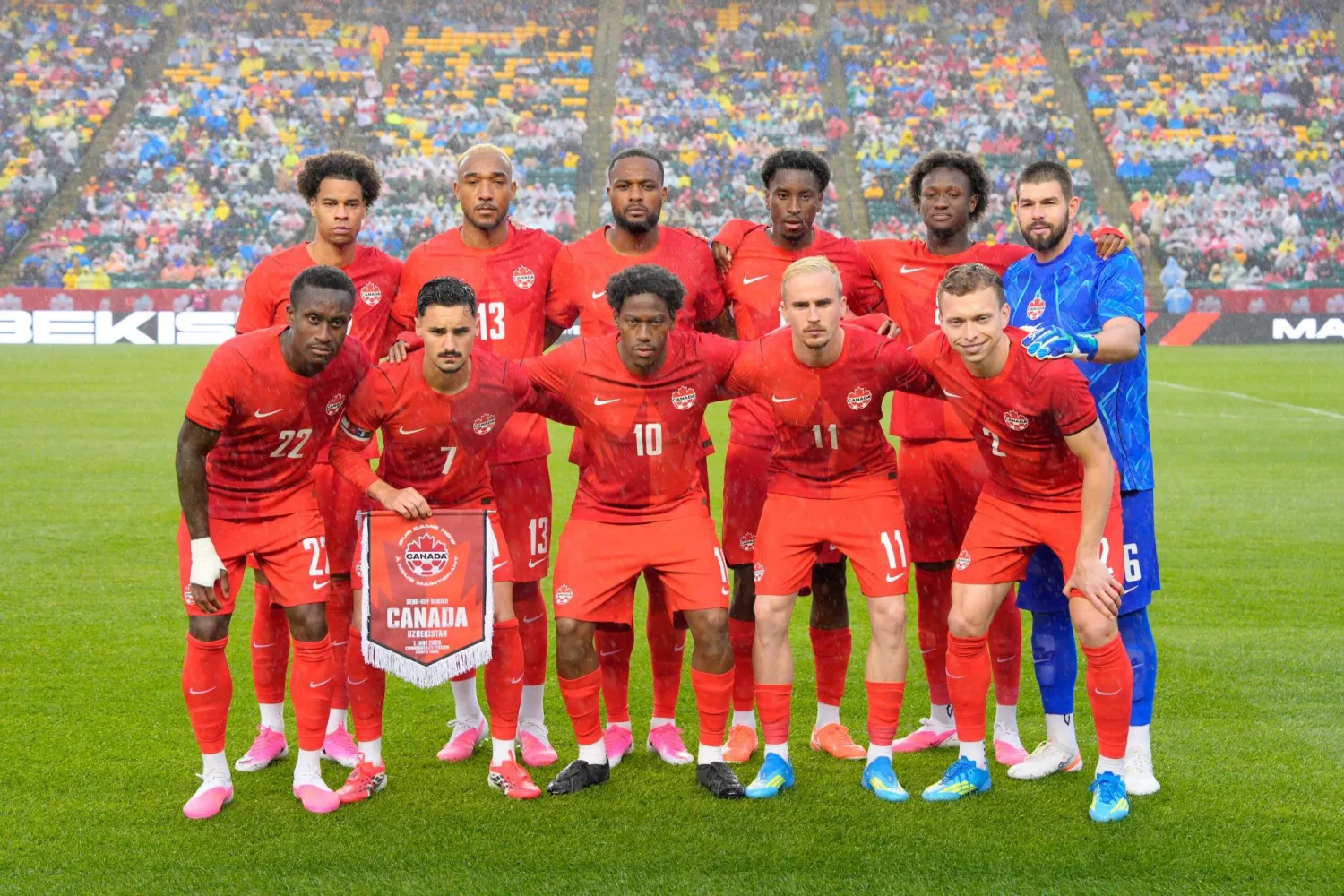 المنتخب الكندي يطمح في إستغلال اللعب بأرضه وتحقيق إنتصار أول بالمونديال (ا ف ب)