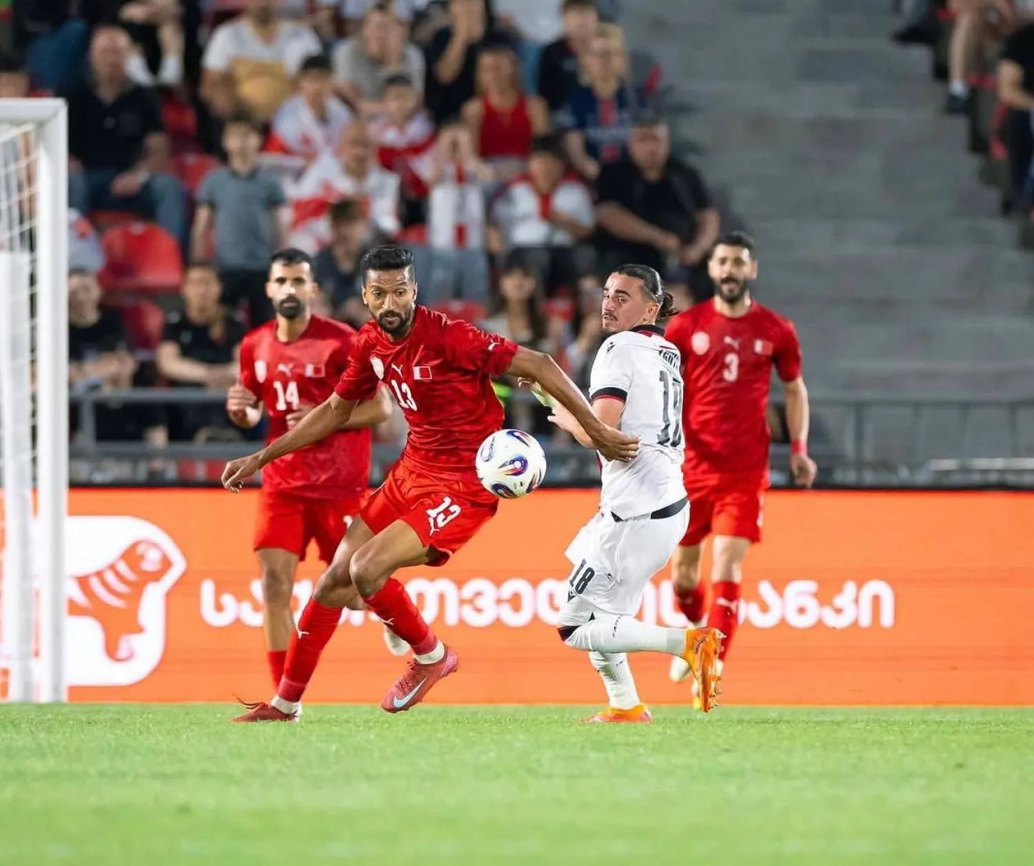 من المقرر أن يخوض المنتخب البحريني مباراة ودية أخرى أمام نظيره السوري يوم الثلاثاء المقبل (الاتحاد البحريني)
