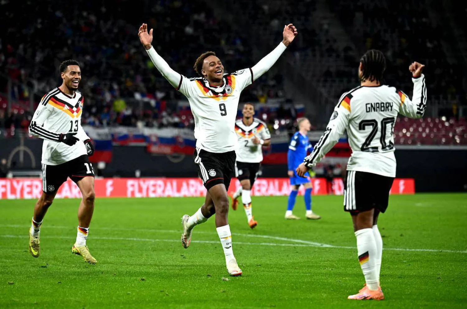 لاعب الوسط الألماني أسان ويدراوغو (رويترز)