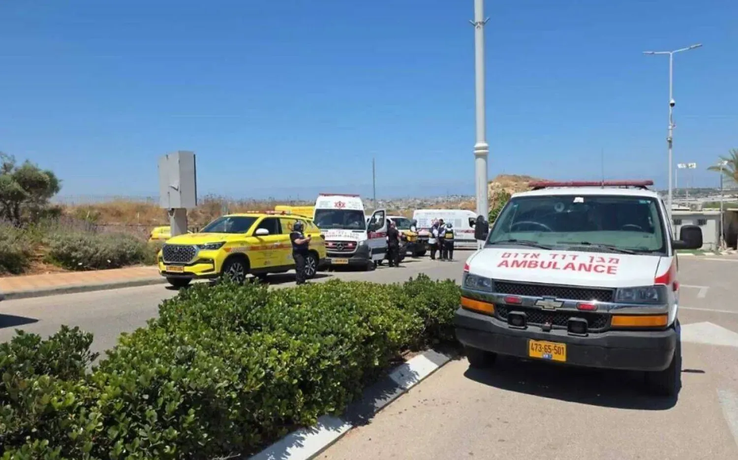 Batı Şeria'daki olay yerinde polis ve sağlık ekipleri (The Times of Israel).