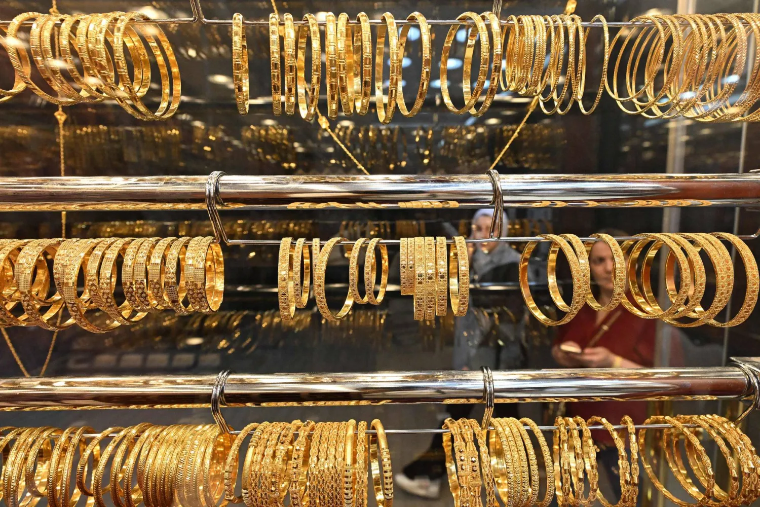 Gold items are displayed at a jewellery shop in downtown Kuwait City on June 6, 2026. (AFP)