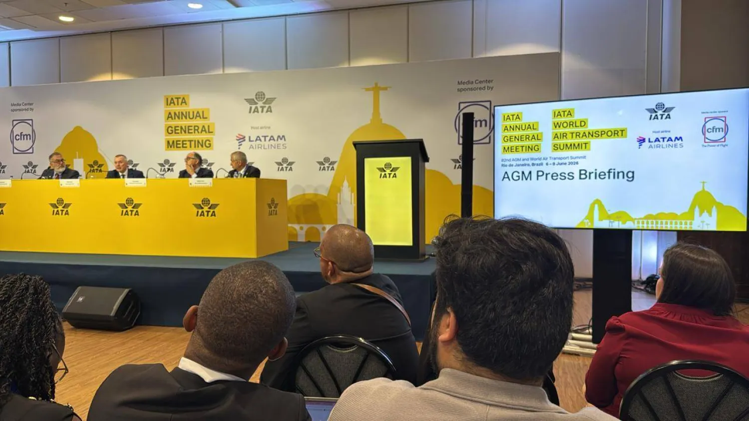 جانب من المؤتمر الصحافي على هامش الاجتماع العام للاتحاد الدولي للنقل الجوي في ريو دي جانيرو (الشرق الأوسط)