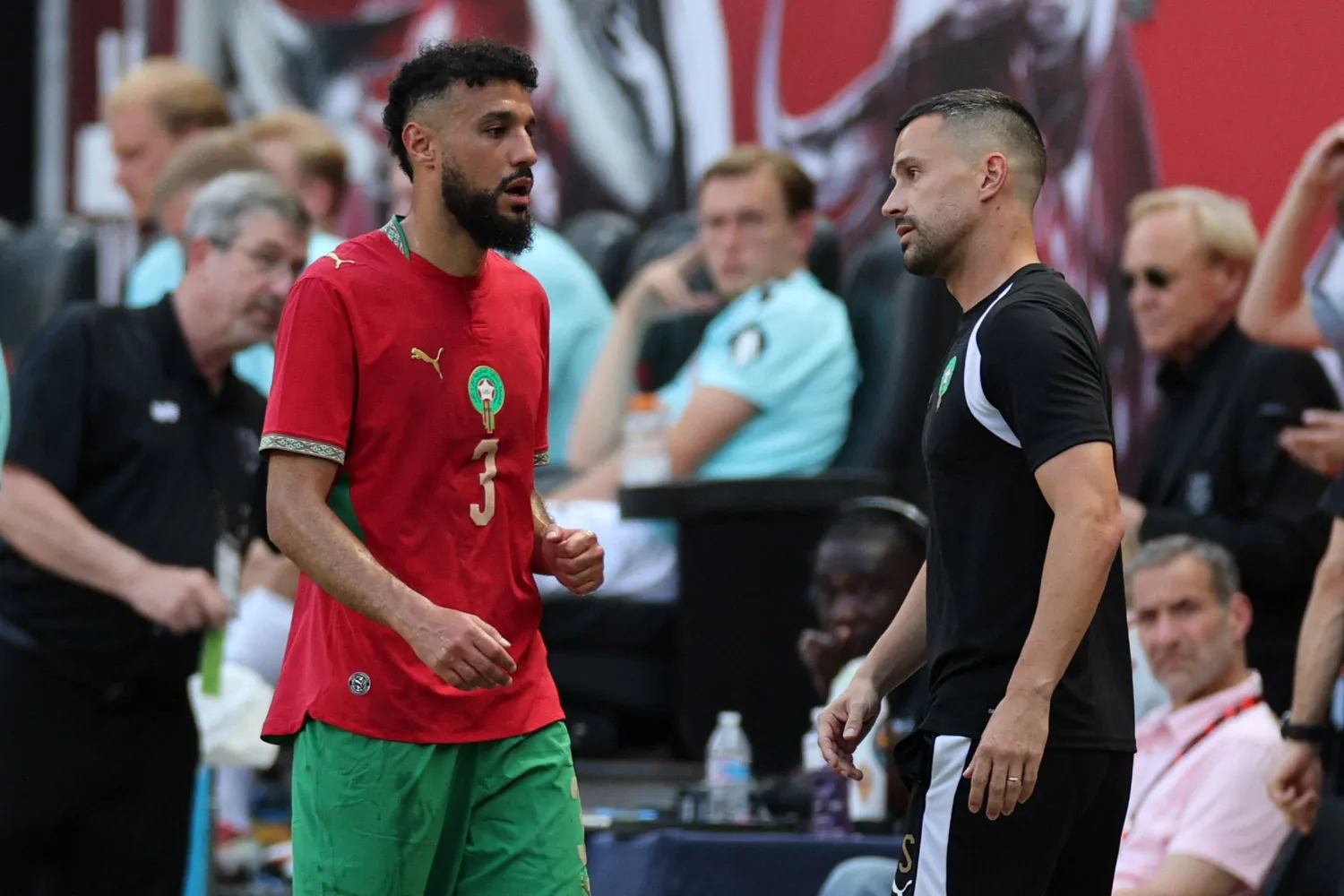 Noussair Mazraoui of Morocco exits the pitch injured during the international friendly match between Morocco and Norway at Red Bull Arena on June 07, 2026 in Harrison, New Jersey. (Getty Images/AFP) 