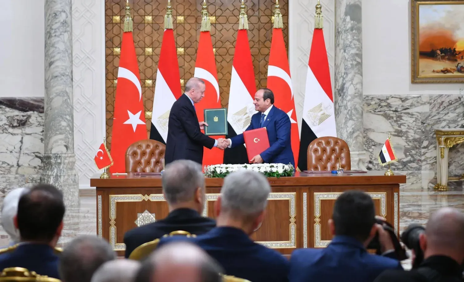 Mısır ve Türkiye, Erdoğan'ın geçen şubat ayında Kahire'ye yaptığı ziyaret sırasında askeri işbirliği anlaşması imzaladı (Mısır Cumhurbaşkanlığı)