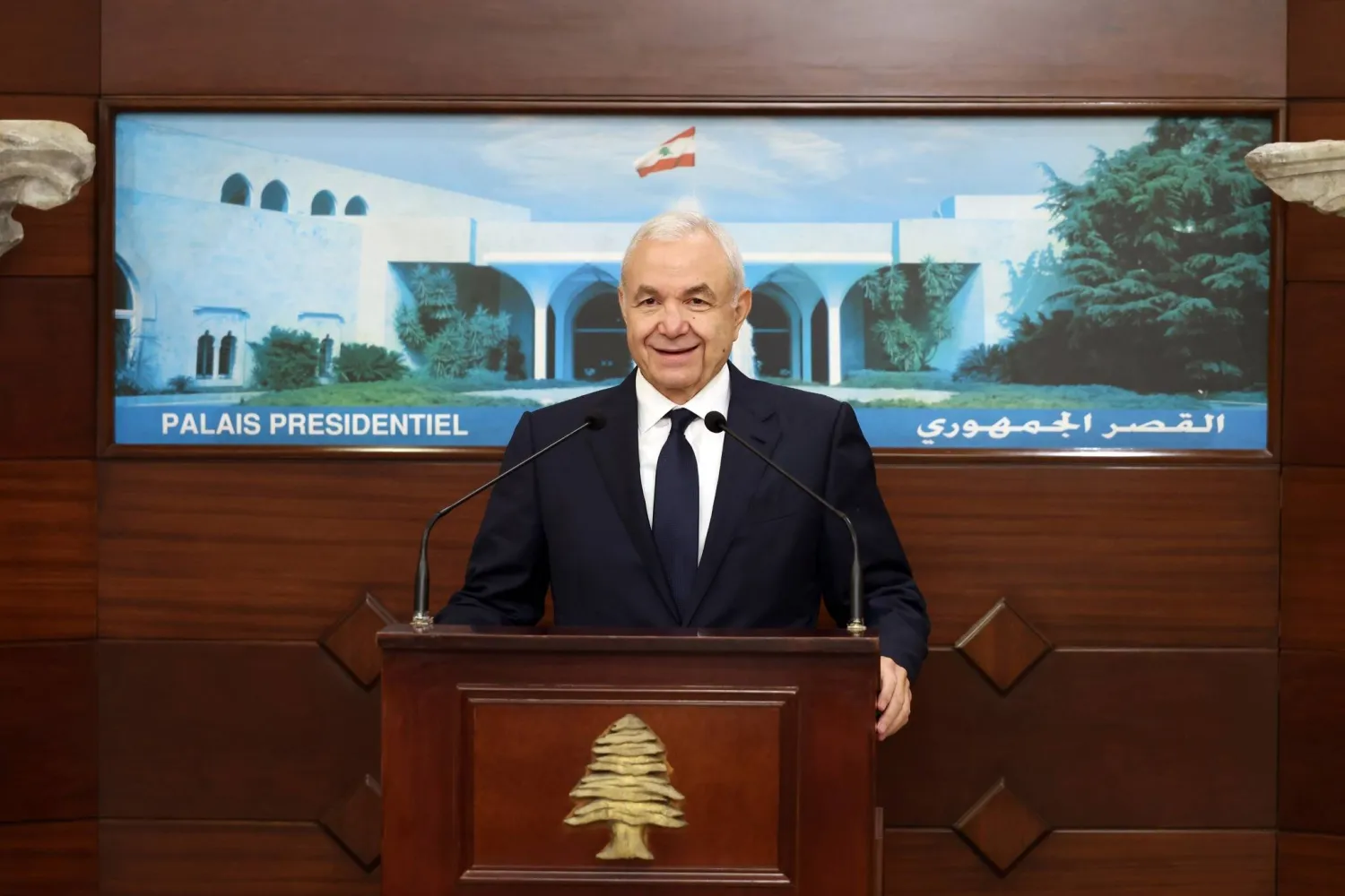 الرئيس اللبناني جوزيف عون يتحدث إلى وسائل الإعلام في قصر بعبدا الرئاسي، 3 يونيو 2026 (د.ب.أ)