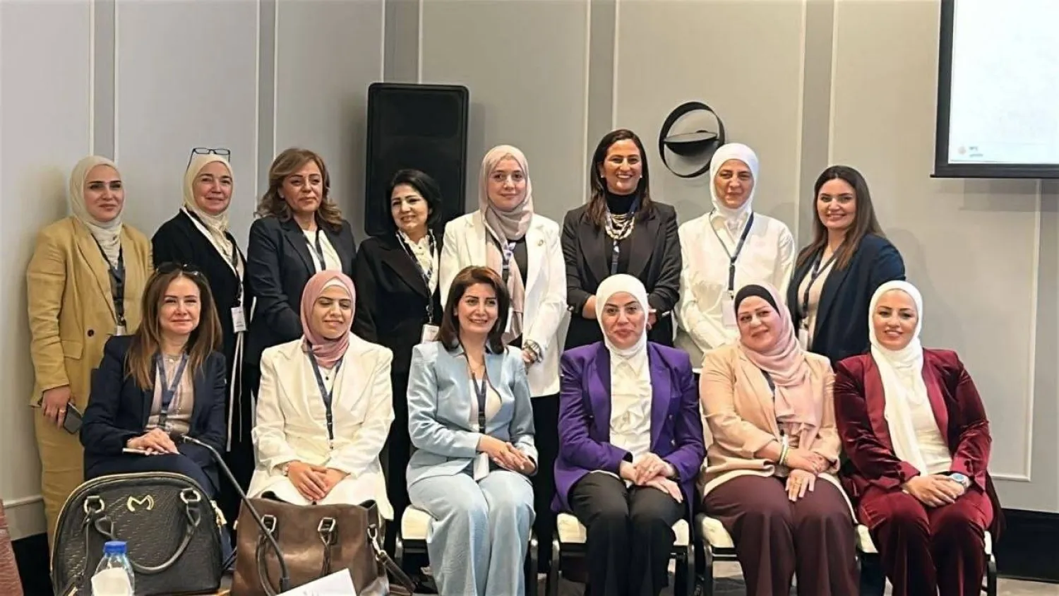 عضوات مجلس الشعب المنتخبات في ورشة متخصّصة حول «تمكين المشرّعات السوريّات» في العاصمة الأردنيّة عمّان 8 مايو الماضي (مجلس الشعب السوري الصفحة الرسمية)