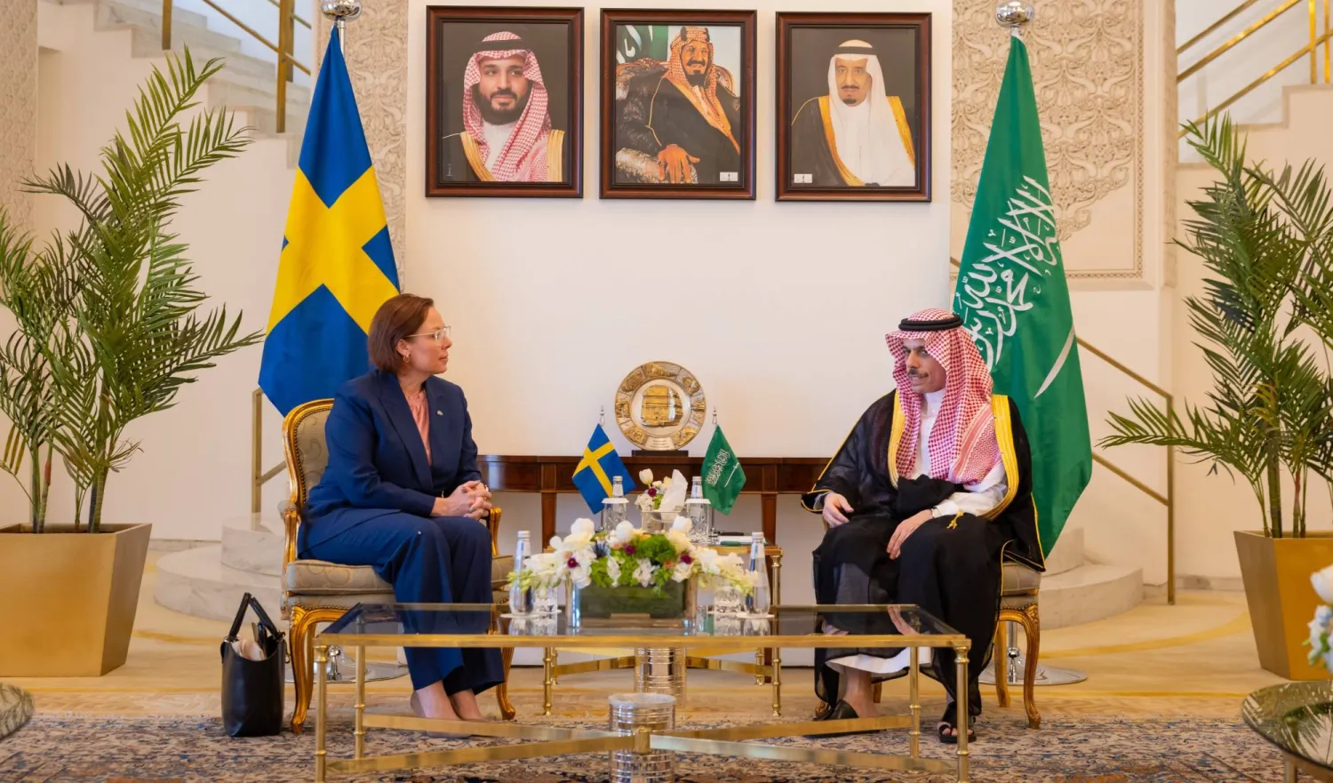 الأمير فيصل بن فرحان خلال استقباله الوزيرة ماريا مالمير في ديوان وزارة الخارجية السعودية بالرياض (واس)