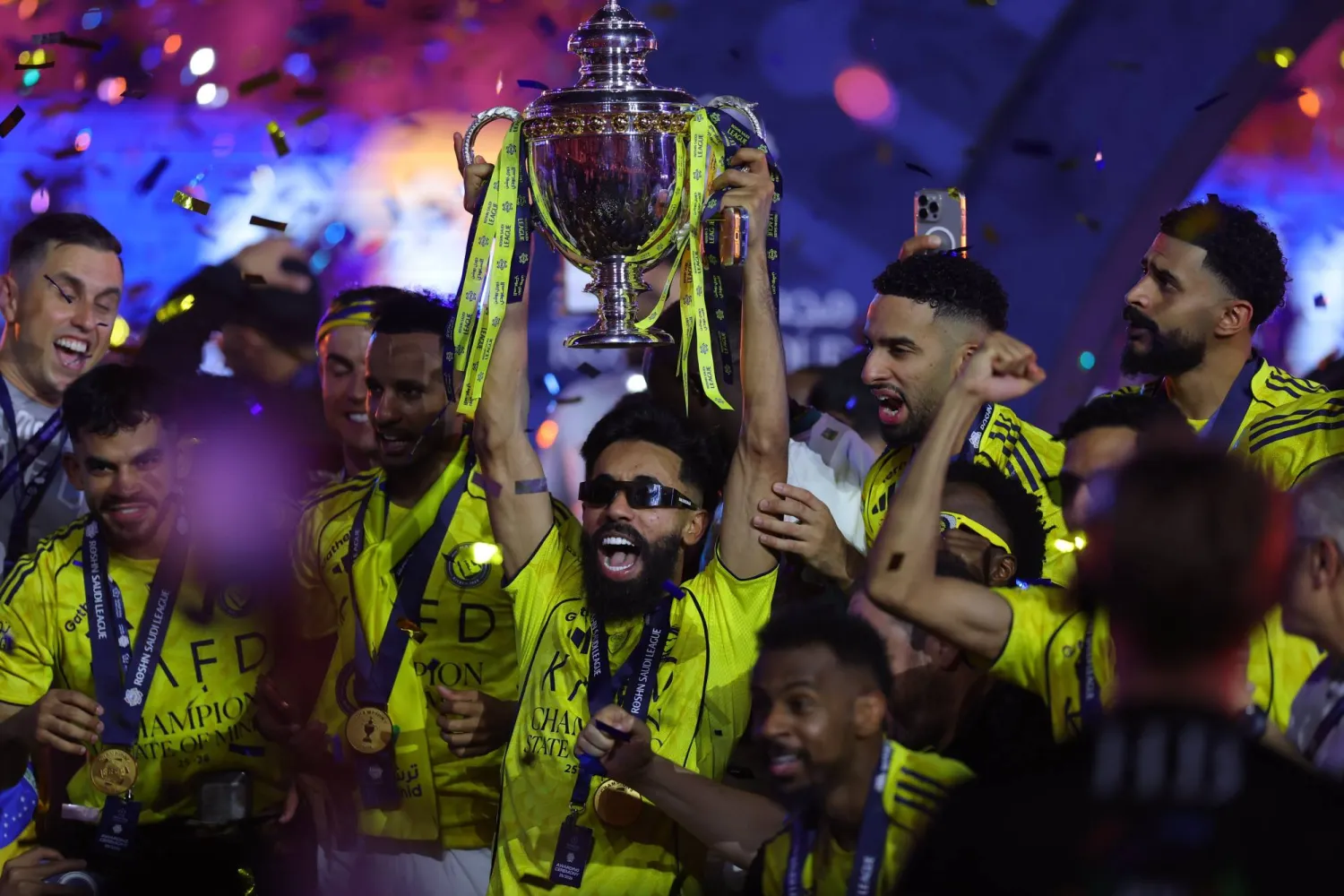 يحيط النصر ملفات المدربين بالسرية التامة (نادي النصر)