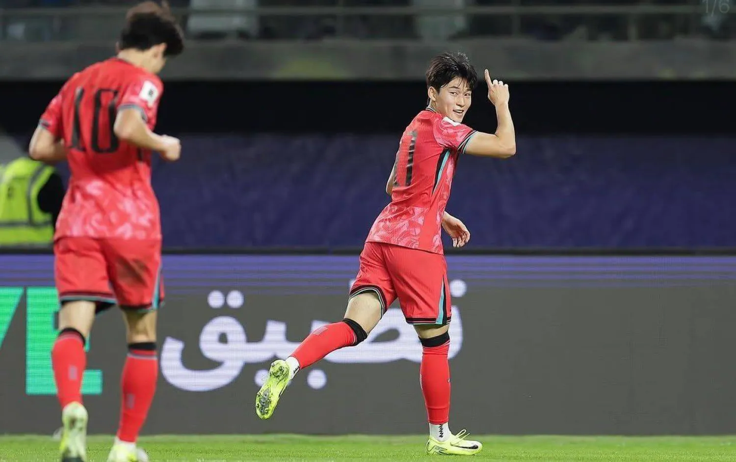 يُعد لاعب خط وسط ستوك سيتي أصغر اللاعبين في قائمة كوريا الجنوبية (حساب اللاعب عبر إنستغرام)