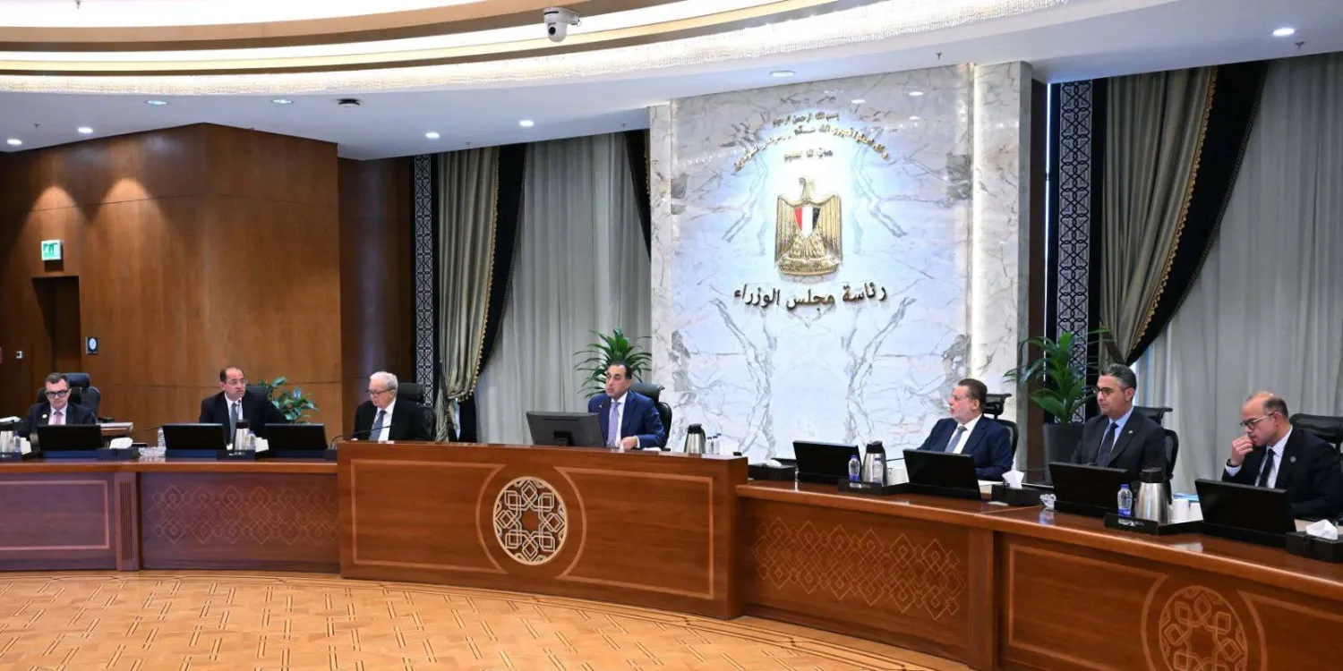 رئيس الوزراء المصري خلال ترؤس اجتماع «المجموعة الوزارية الاقتصادية» الأربعاء (صفحة مجلس الوزراء على «فيسبوك»)