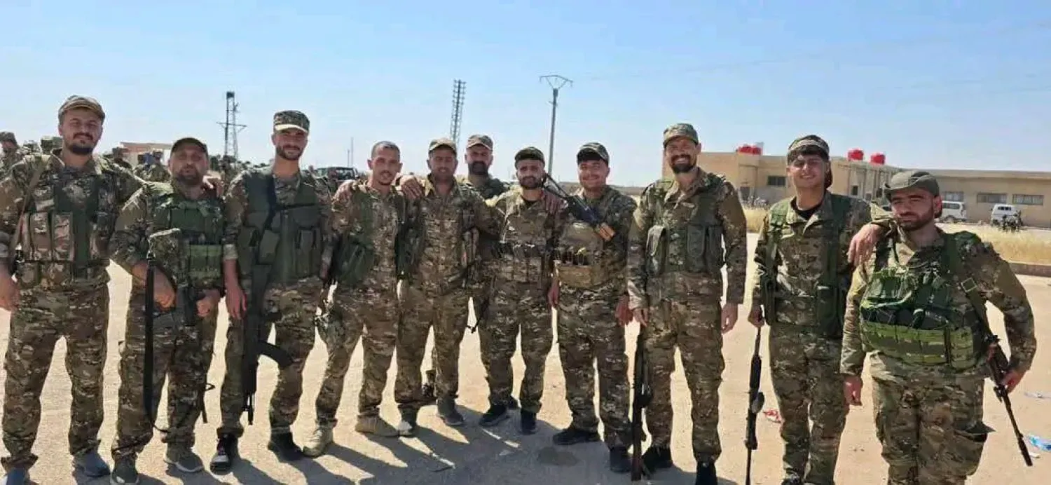 Kamışlı Tugayı, hükümet güçlerine entegrasyonu eğitimine katılmak üzere Nebek'e hareket ederken (Haseke Gözlemevi)