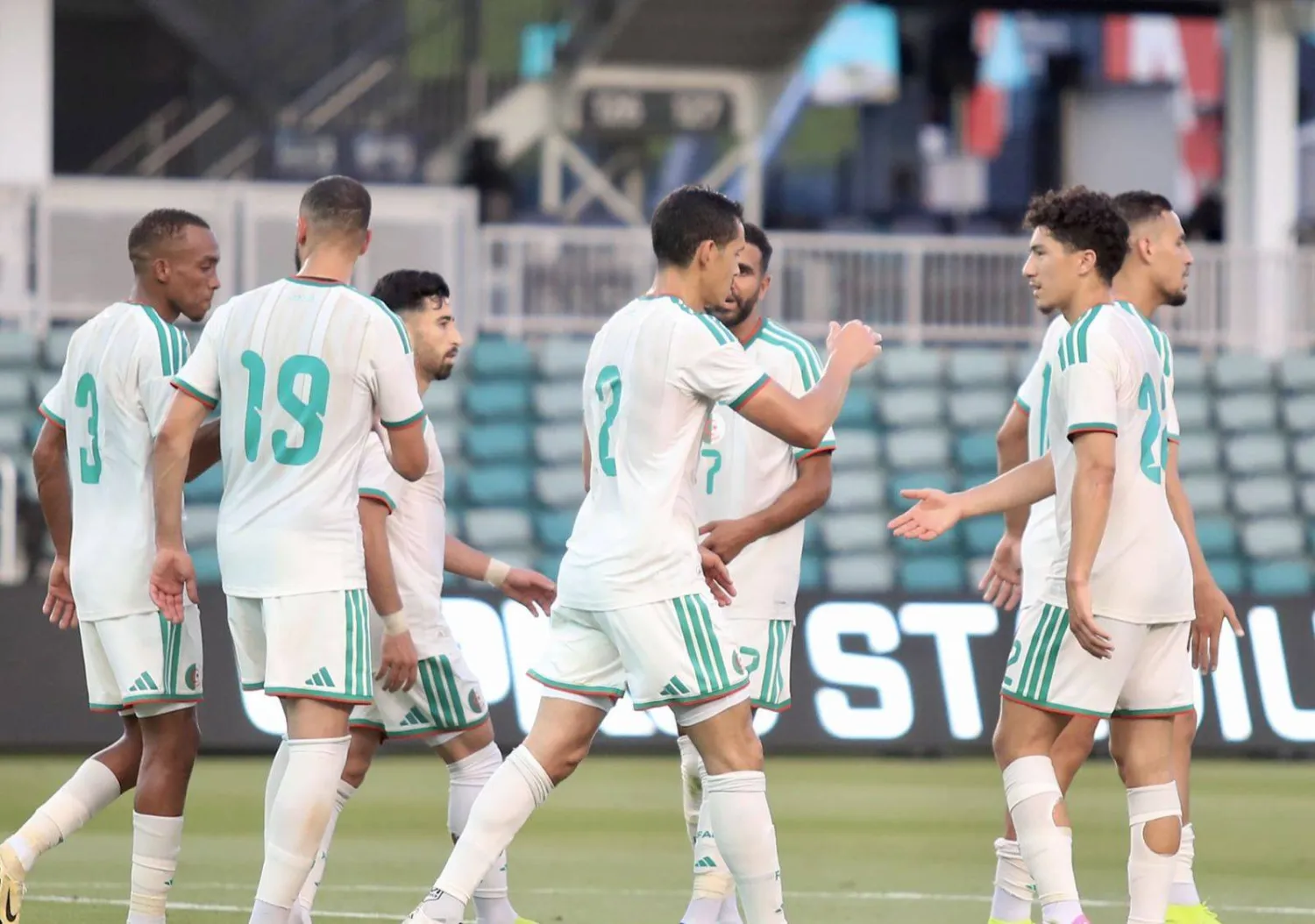 أقيمت المباراة مغلقة بعيدًا عن أنظار الأعلام والنقل التلفزيوني (الاتحاد الجزائري) 