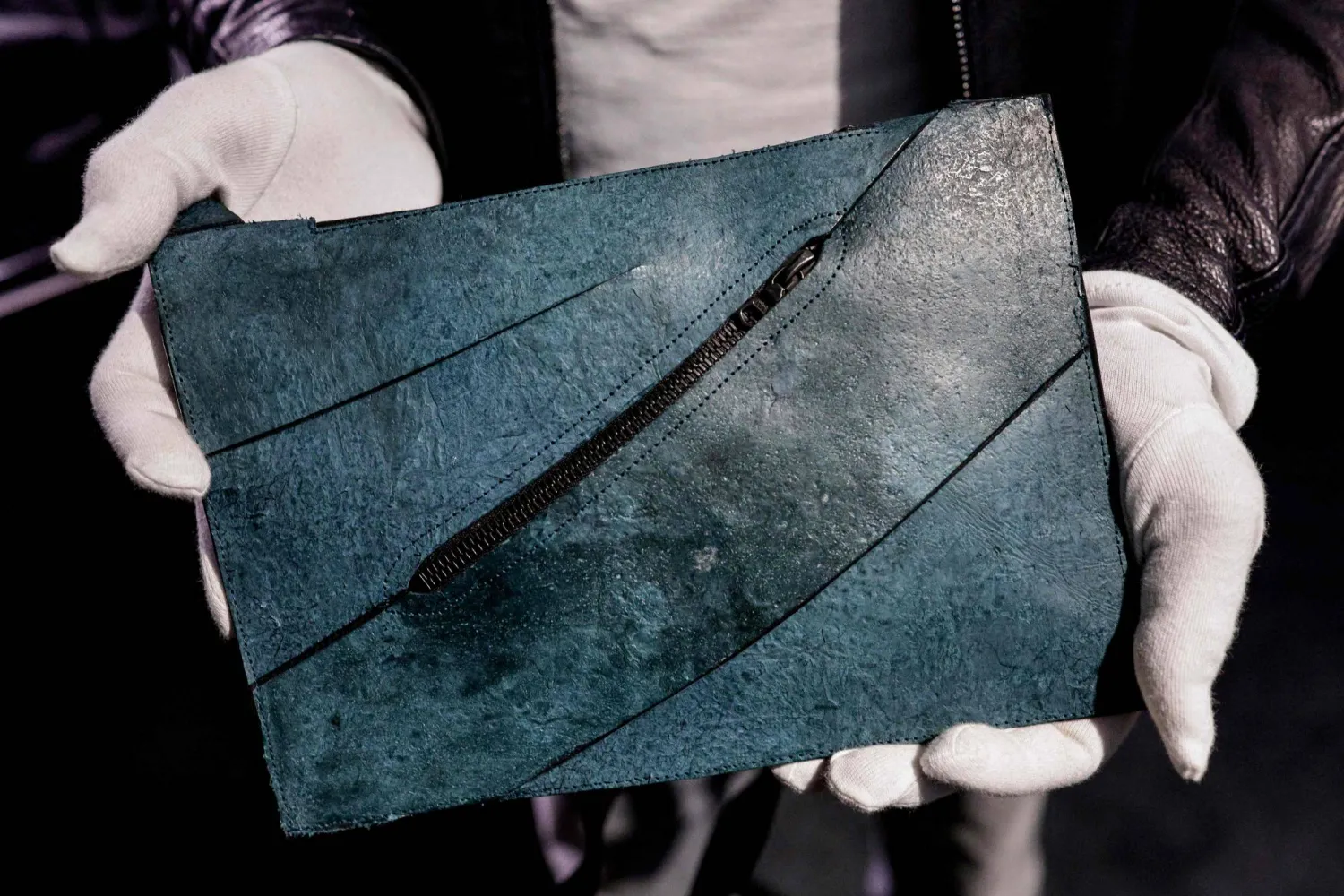 First Leather Bag Made from T-Rex Cells Fails to Sell at Paris Auction