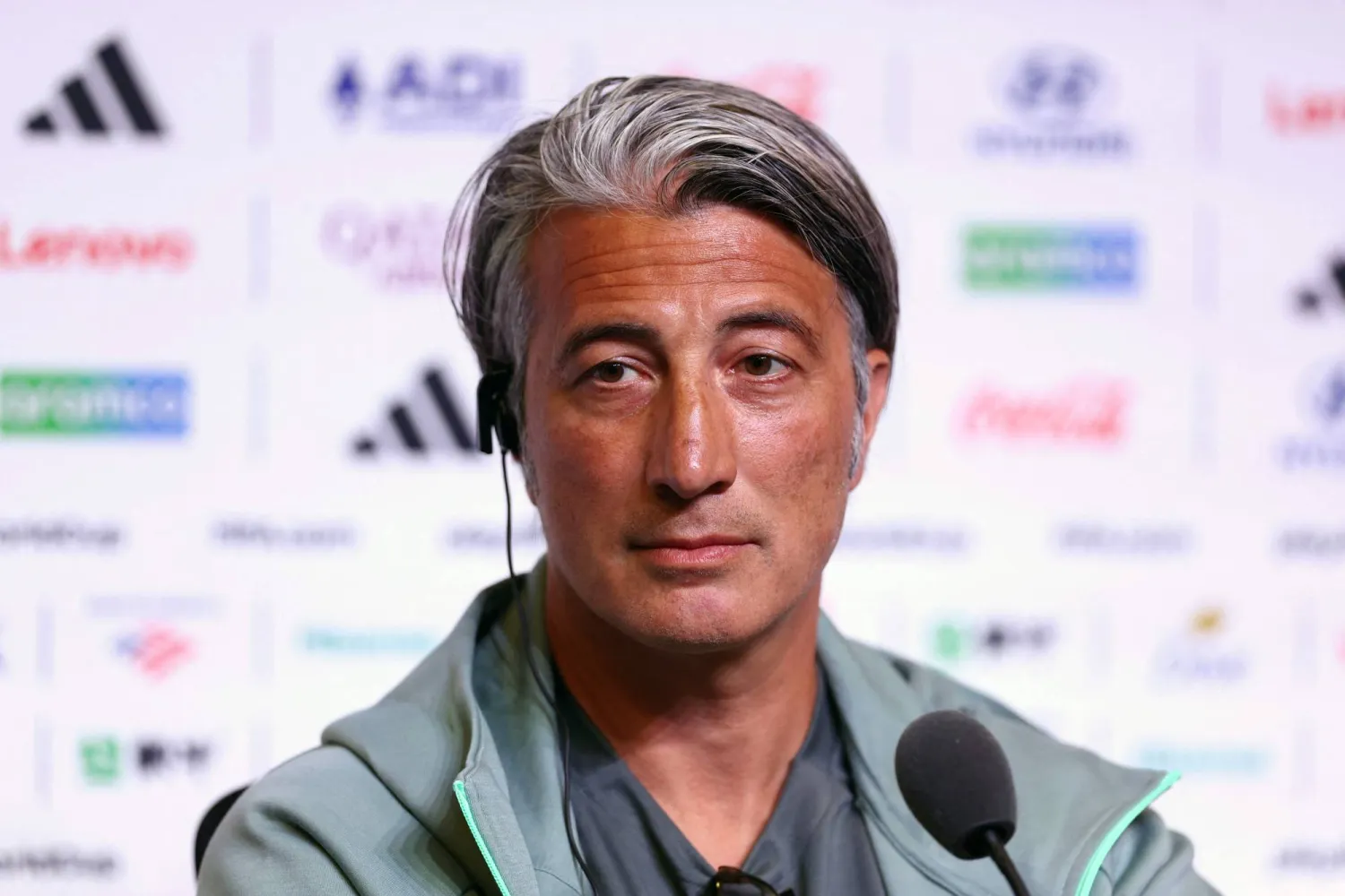 مراد ياكين مدرب منتخب سويسرا (أ.ف.ب) 