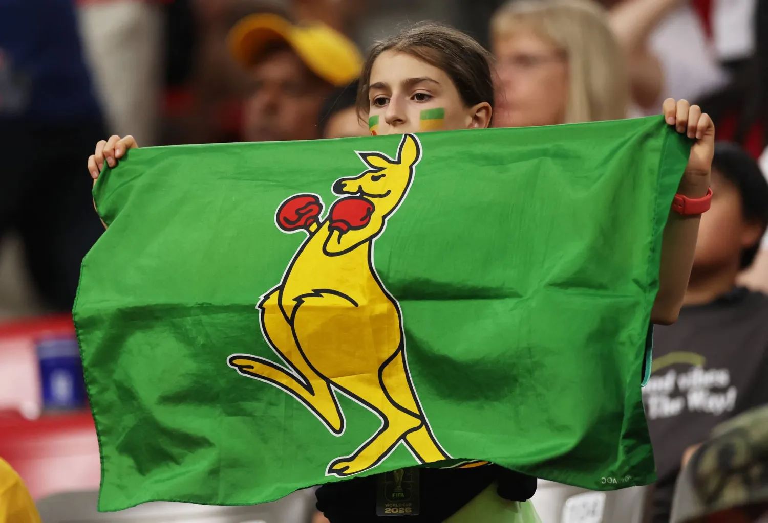 جماهير منتخب أستراليا في المدرجات (أ.ف.ب) 