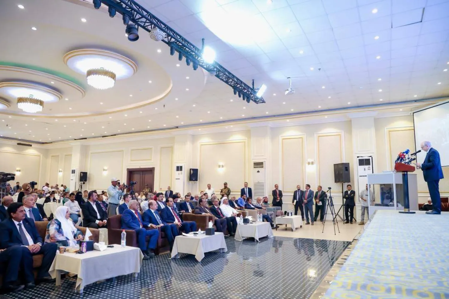 مؤتمر يمني وطني في عدن للشراكة والتكامل بين الحكومة والسلطات المحلية (إعلام حكومي)