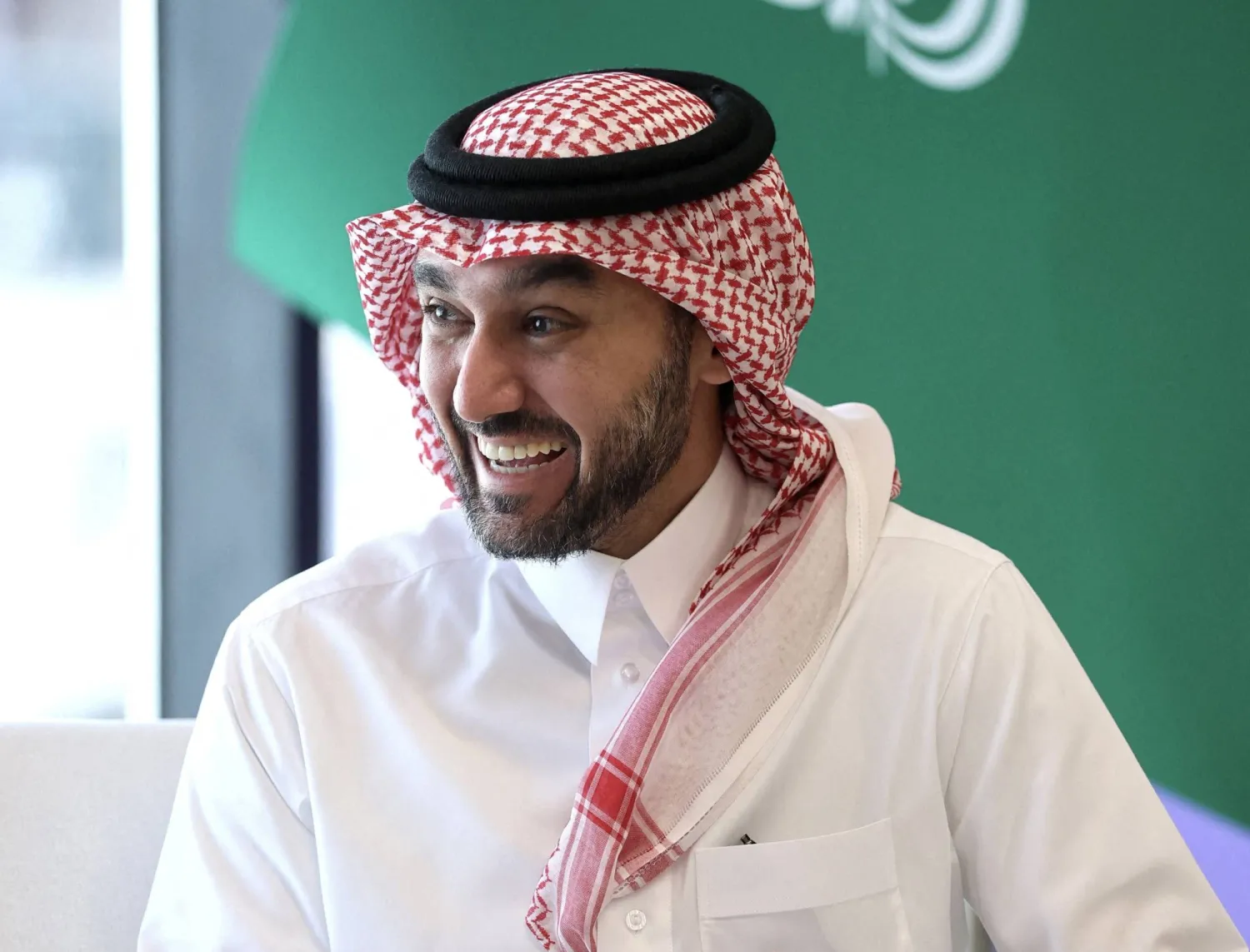 الأمير عبد العزيز بن تركي الفيصل وزير الرياضة (رويترز)