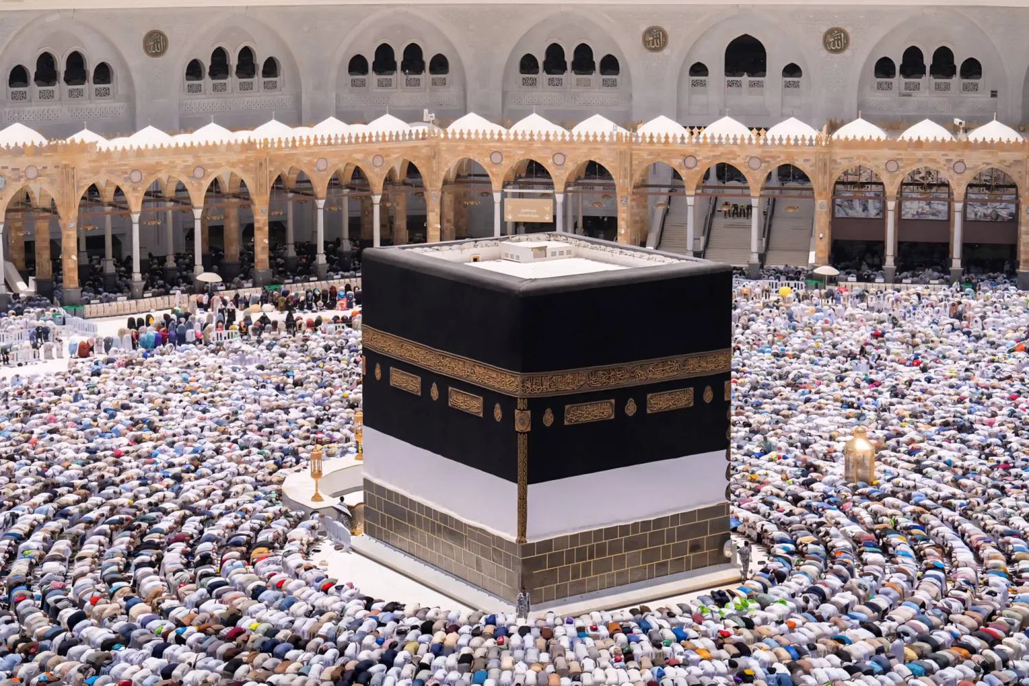 الكعبة المشرفة تتزيّن بحلتها الجديدة مع حلول العام الهجري لتبقى عنواناً للجمال والإجلال (واس)