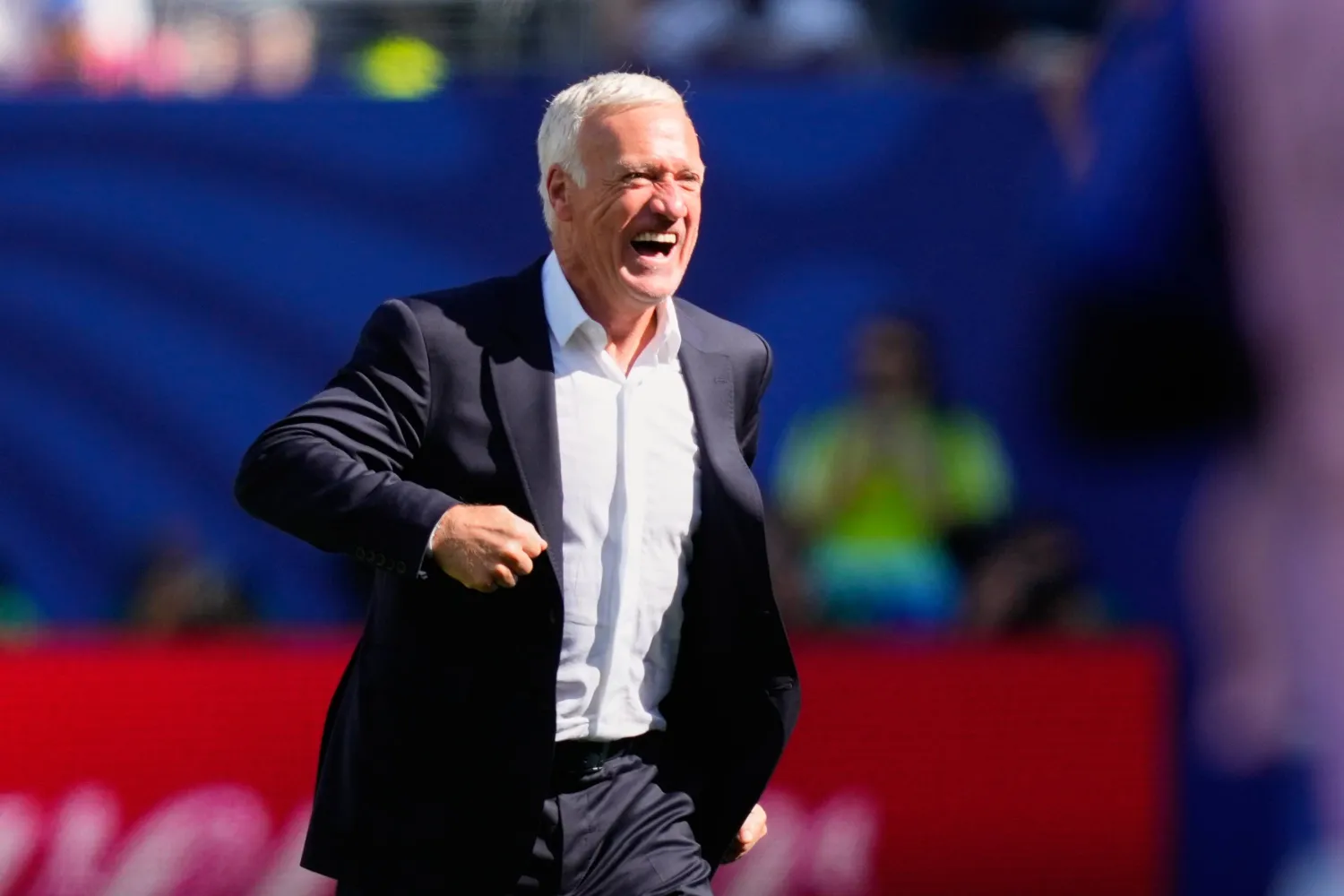 مدرب منتخب فرنسا ديدييه ديشامب (أ.ب) 