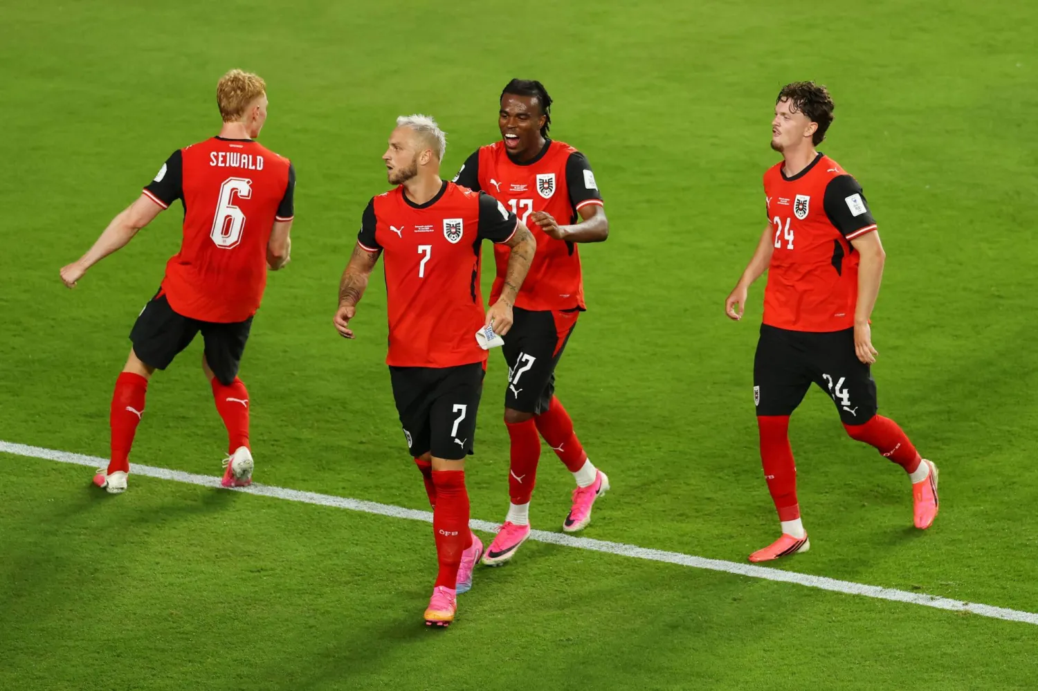 ماركو أرناوتوفيتش لاعب النمسا وضع بصمته في شباك الأردن (أ.ف.ب) 