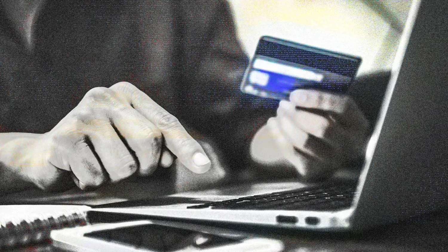 منصات تسوق إلكتروني وهمية تمنح مدمني التبضّع النشوة... دون ثمن