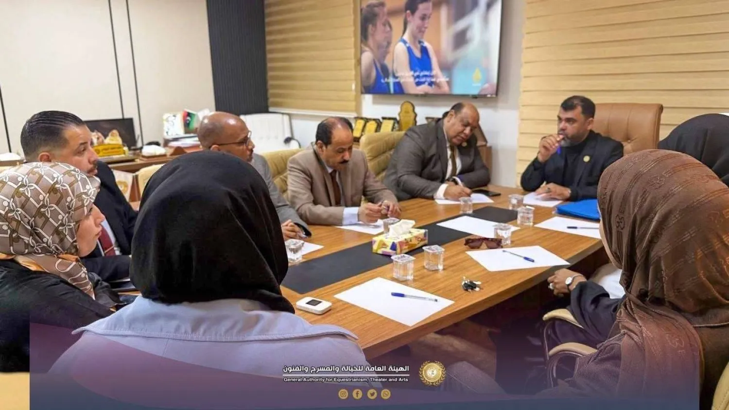 اجتماع الهيئة العامة للخيالة والمسرح والفنون الليبية في بنغازي في مارس الماضي (صفحة الهيئة)