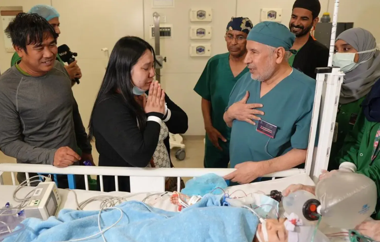 The procedure was carried out with the participation of 22 consultants - SPA